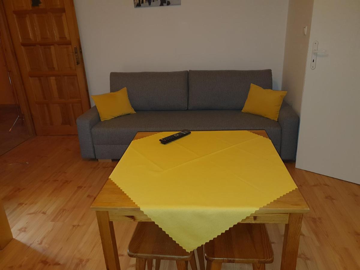 Appartamento Zlty Dom Vrbov Esterno foto
