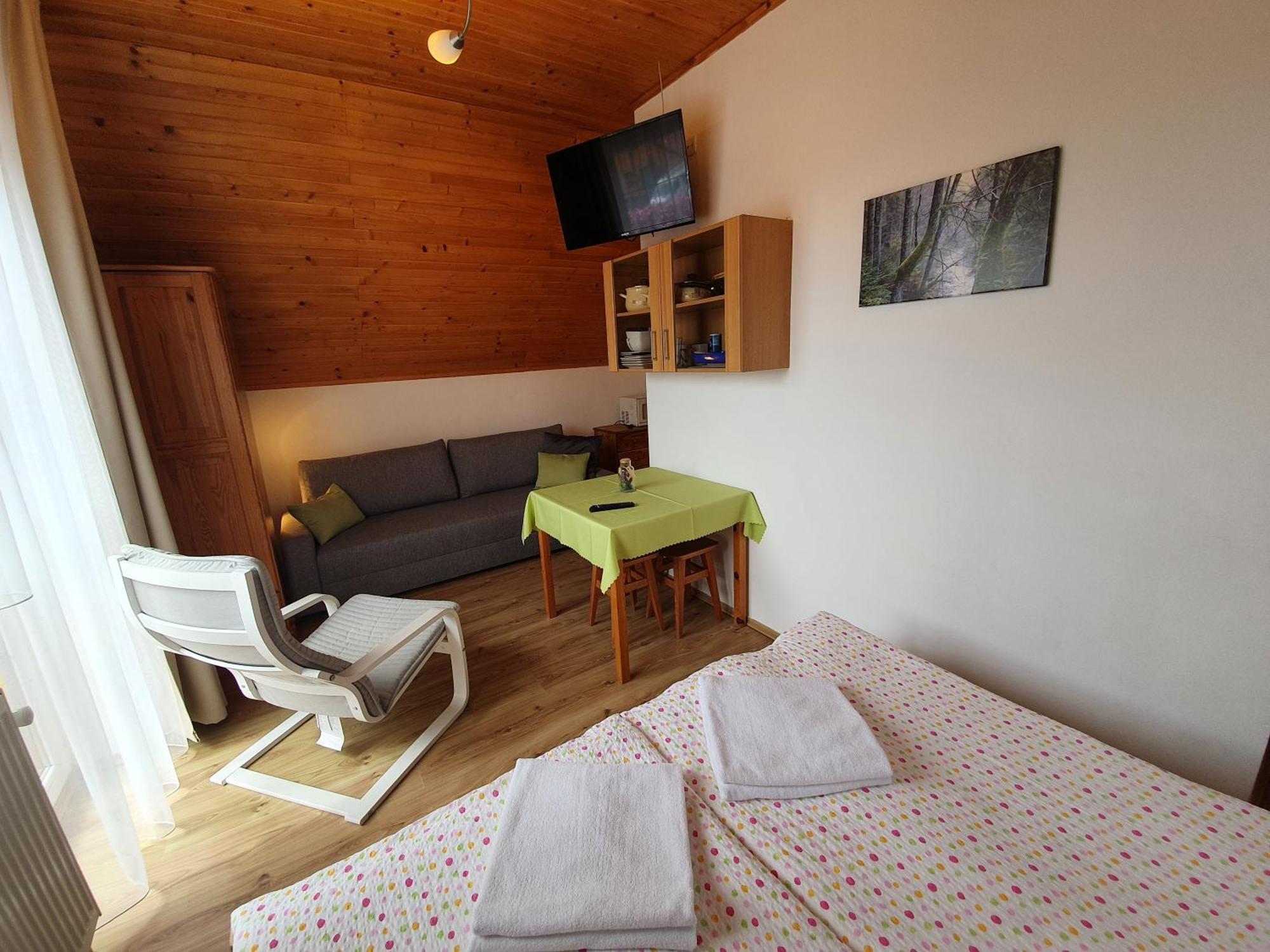 Appartamento Zlty Dom Vrbov Esterno foto