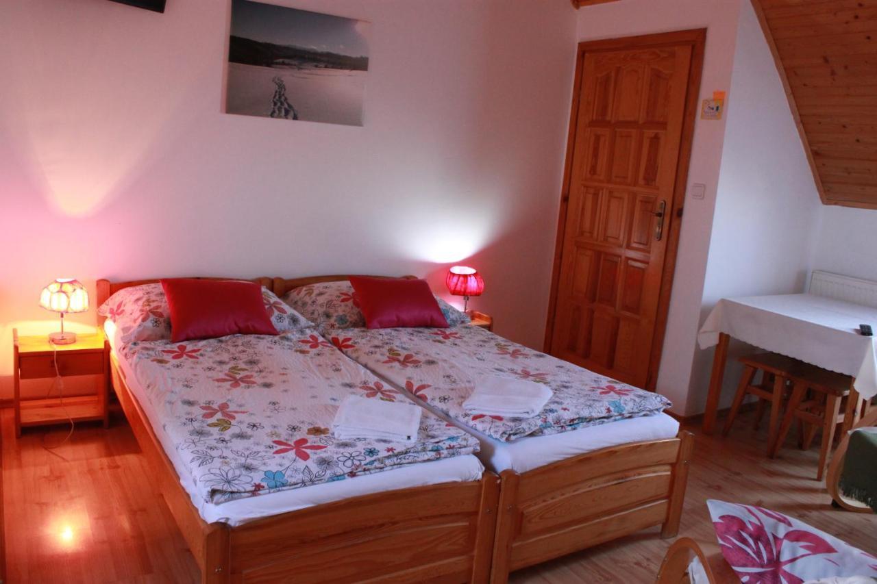 Appartamento Zlty Dom Vrbov Esterno foto